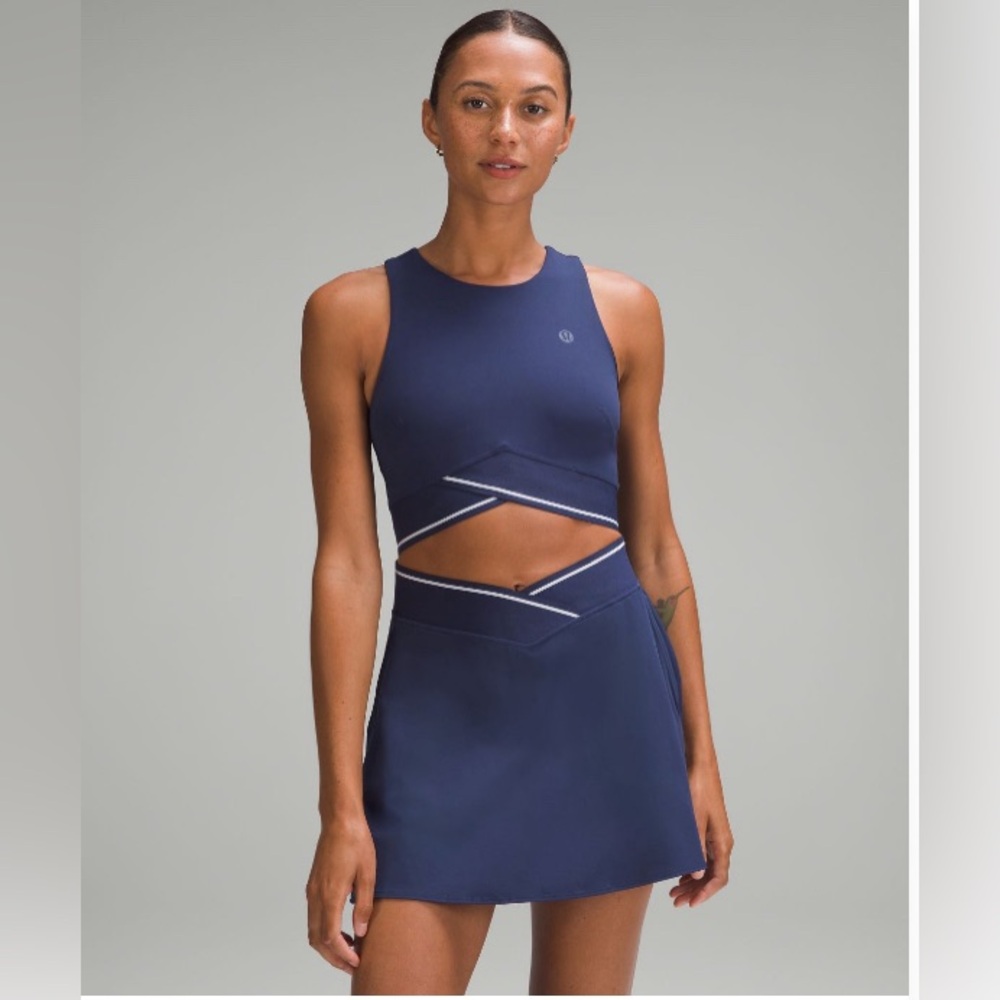 NEW Lululemon V-Neck Tennis Tank - Picture 4 of 4